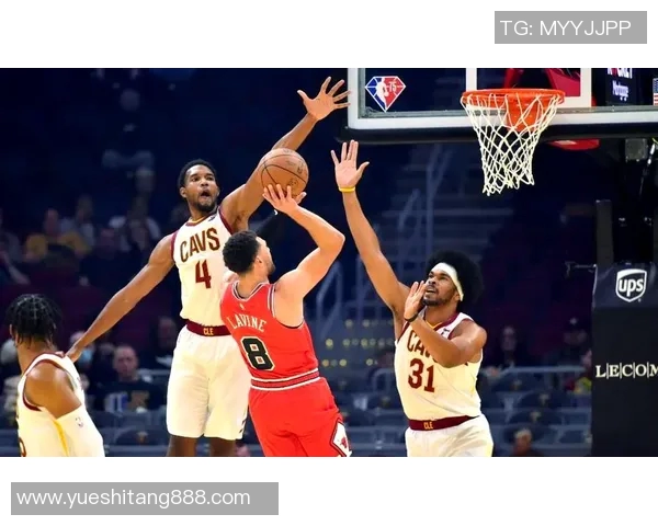 快船与热火激战正酣2021年12月16日NBA精彩对决回顾 快船与热火激战正酣2021年12月16日NBA精彩对决回顾