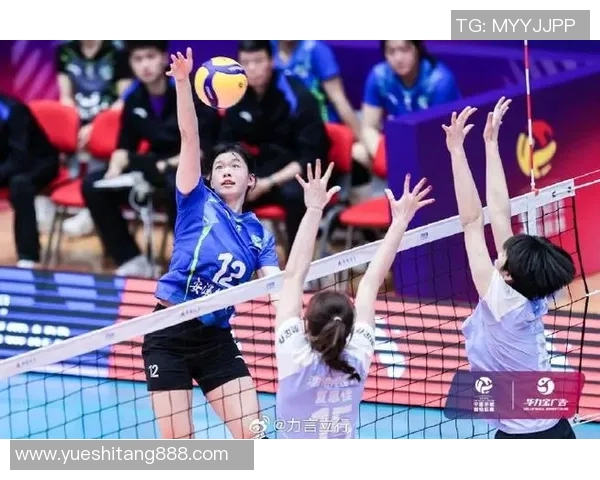 排超激战天津女排对决福建女排全力争胜展现巅峰实力
