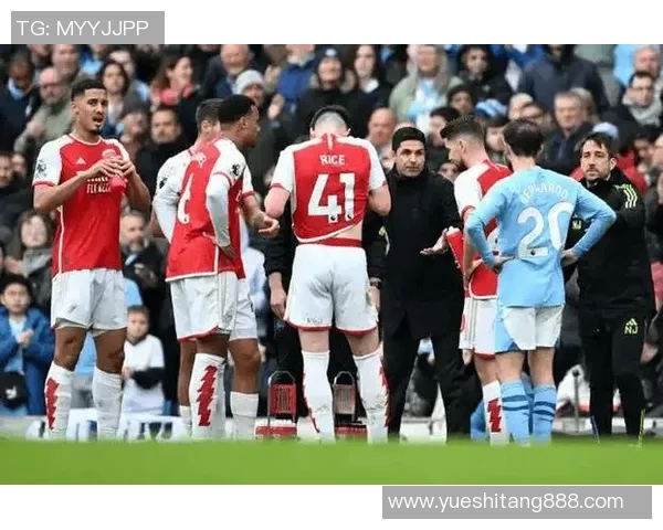 曼城与利物浦激战正酣实况回顾与精彩瞬间分析